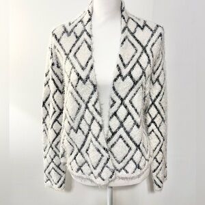 NWT August Silk Open Front Eyelash Sweater Cardigan in White and Black. Size Lg